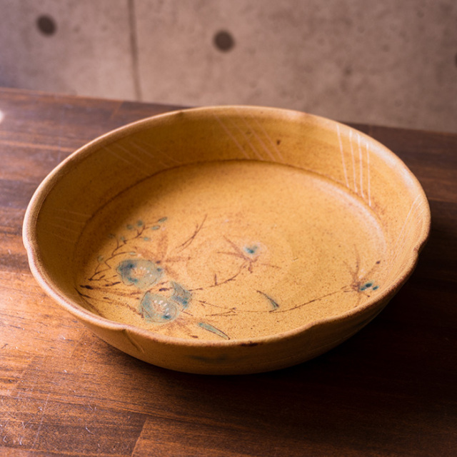 柚子手黄瀬戸草文鉢（共箱付）　 作家「瀬津義雄」