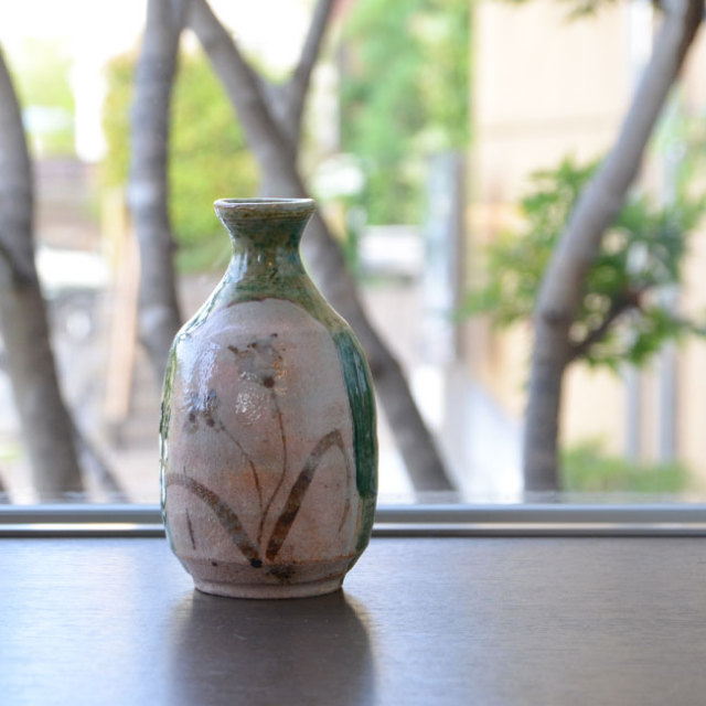 京織部草文徳利（共箱付B）　作家「瀬津義雄」 