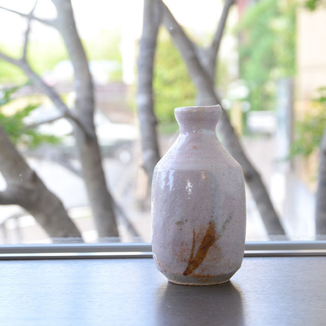 茜志野草文徳利（共箱付A）　作家「瀬津義雄」