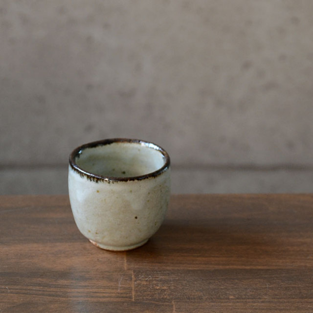 皮鯨ぐい呑（共箱付A）　作家「瀬津義雄」
