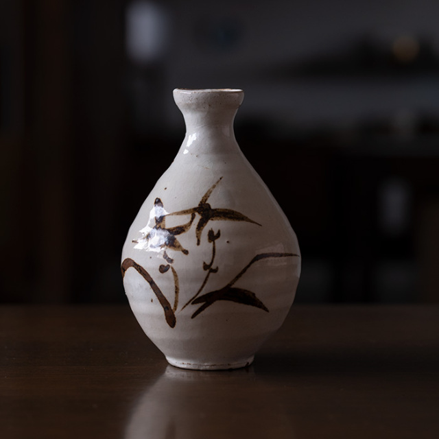 極めて稀少な超名品 幕末の和ガラス 金彩を用いた桜紅葉文徳利