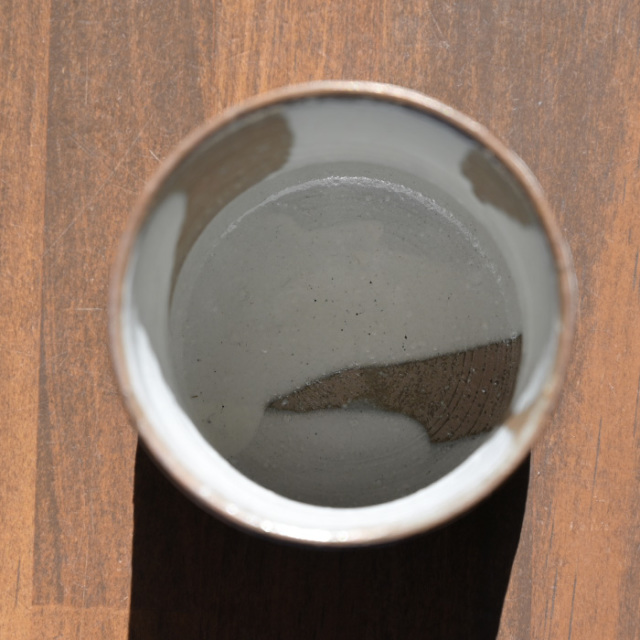 和食器　白化粧掛分ロックカップ