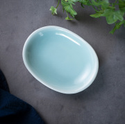 青白磁楕円小皿（IH-040）　　作家「市川博一」