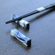 和食器　彩墨流箸置き（青）　作家「瀬津純司」