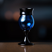 ガラス　DOMAKI "Blue" ワイングラス　作家「飯田将平」