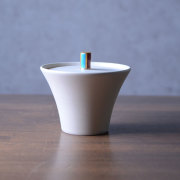 色絵金彩湯呑　作家「森野知子」