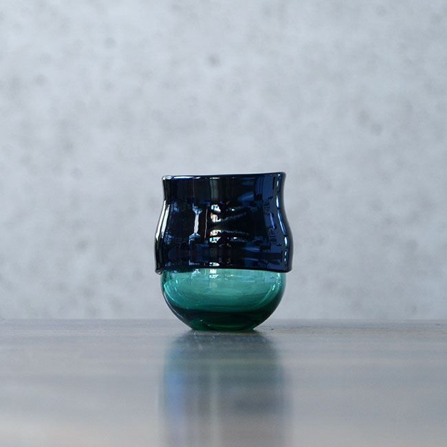 ガラス　DOMAKI “Green” ぐい呑（SI-037）　作家「飯田将平」