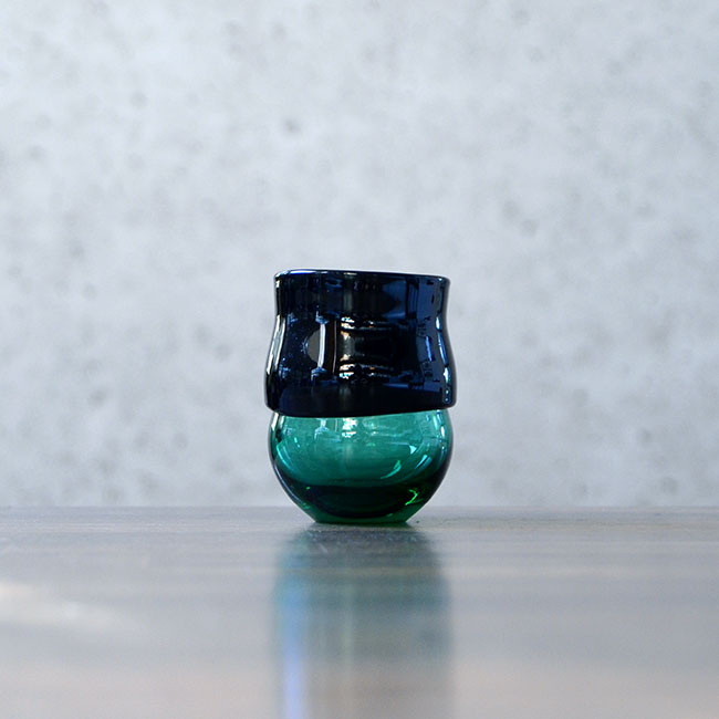 ガラス　DOMAKI “Green” ぐい呑（SI-041）　作家「飯田将平」