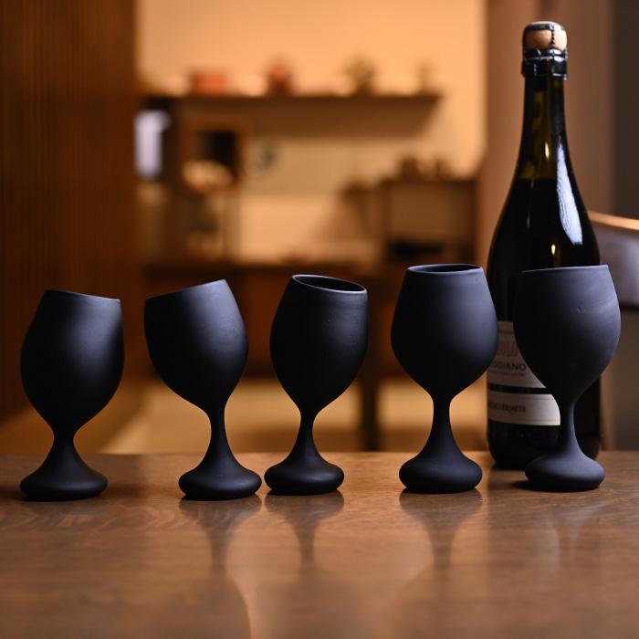 ガラスも踊る酒盃（赤クリア）（SI-070） 作家「飯田将平」