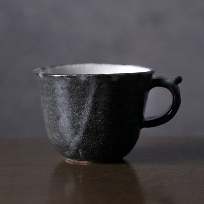 和食器　鼠志野黒鳥絵マグカップ　作家「佐々木好正」
