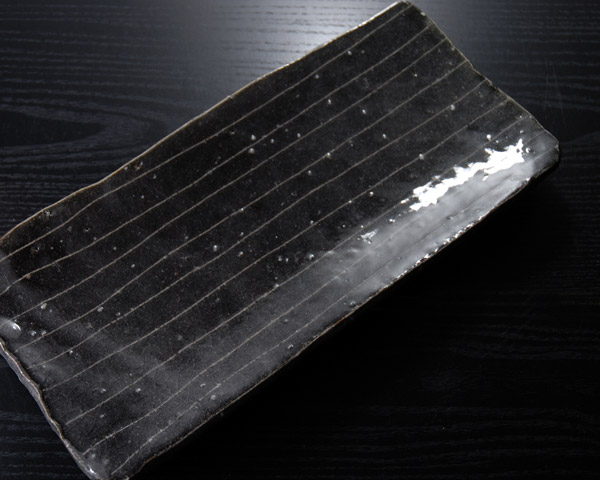 和食器　鼠志野線文長角皿　作家「佐々木好正」