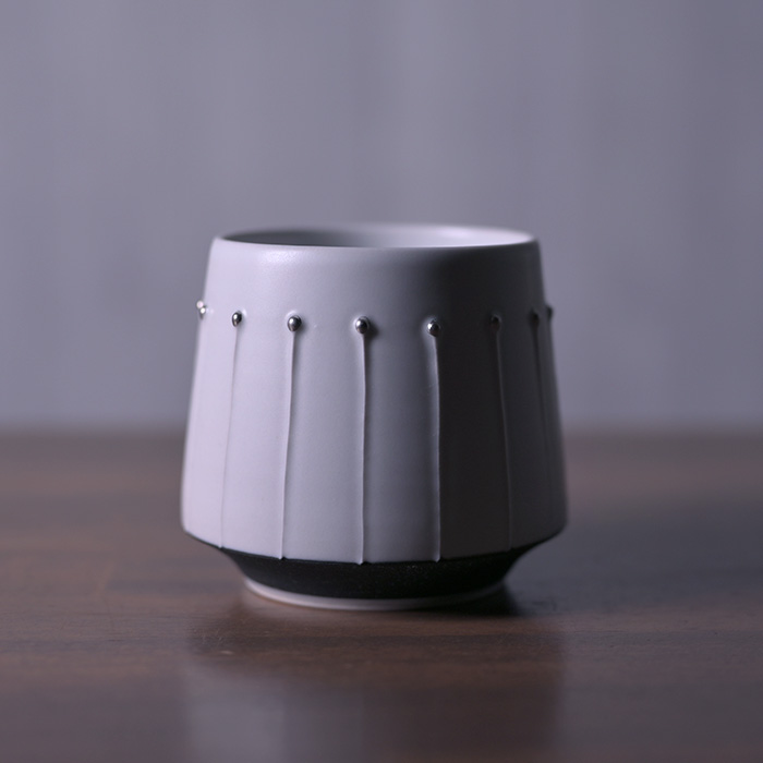 銀彩イッチンフリーカップ　作家「山本壮平」