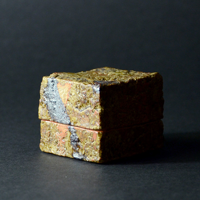 和食器　大和織部香合（共箱付B) 　作家「金本卓也」