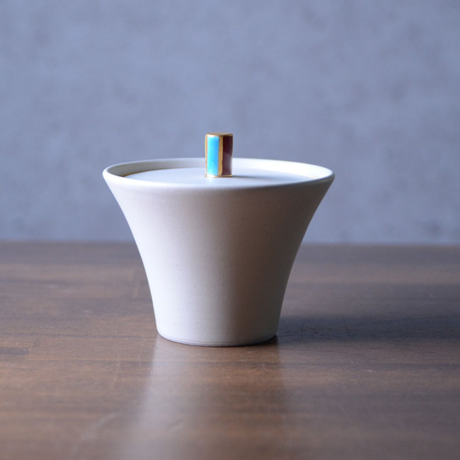 色絵金彩湯呑　作家「森野知子」