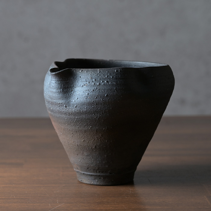 焼締片口注器