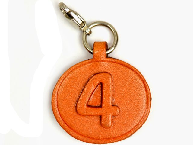 VANCA 本革レザー 誕生日プレート　４日