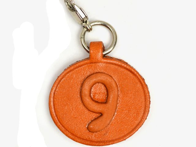 VANCA 本革レザー 誕生日プレート　９日