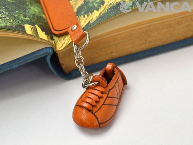 スニーカー　VANCA　本革チャームブックマーカー