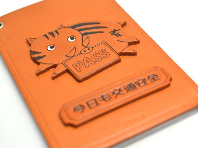 亥/干支/猪/動物 定期入れ/パスケース 革/レザー メール便送料無料