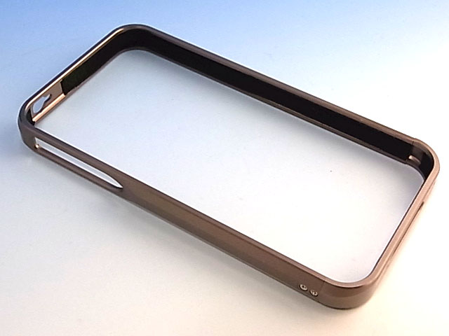 【iPhone4 / 4S対応】　SWORD　ソード　メタルバンパー　ケース！チタン
