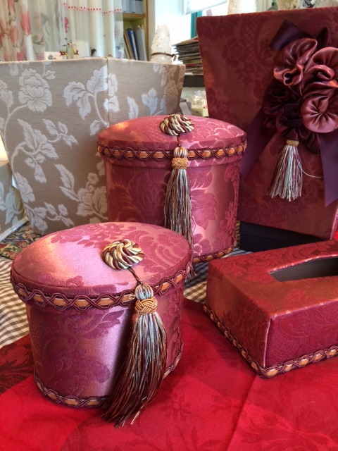 カルトナージュ　オーバル型小物入れＳ/Ｌ２コセット　エレガントレッド