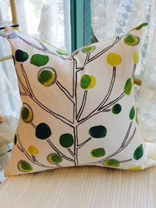 クッションカバー　ベリーツリーA