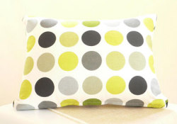 イギリス製コットン100%生地のクッション