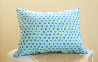 イギリス製コットン100％生地のクッション　ハーレクイン