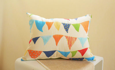 イギリス製コットン100%生地のクッション　ハーレクイン