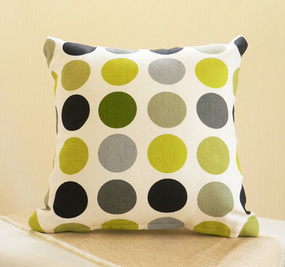 イギリス製コットン100%生地のクッション