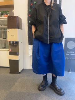 vekt：サロンスカート