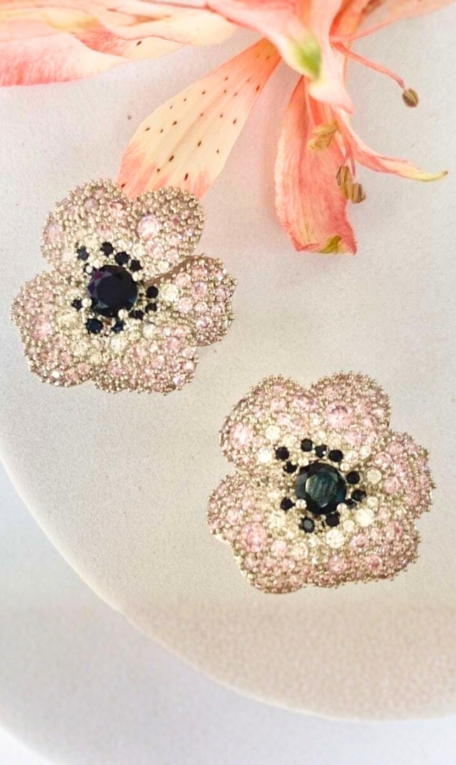 [期間限定販売]【ハニービジュー(THE HANY Bijoux)】ポピーピアス・イヤリング（ イエローシルバー/ ピンクシルバー）