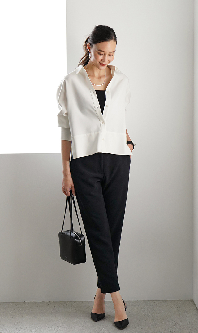 360°ストレッチ・シワ防止テイパードパンツ黒