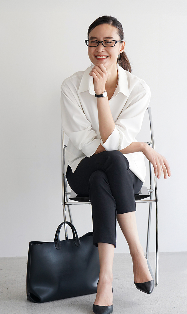 360°ストレッチ・シワ防止テイパードパンツ黒