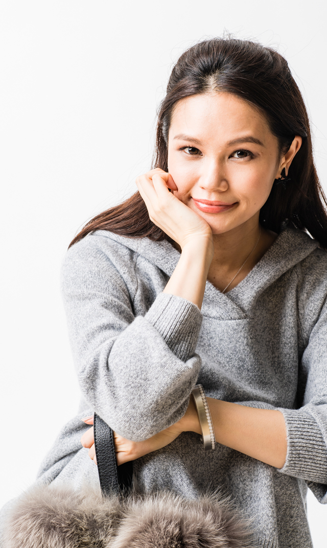 【アダワス(ADAWAS)】ウルトラファインウールフーディーワンピース（3色展開）