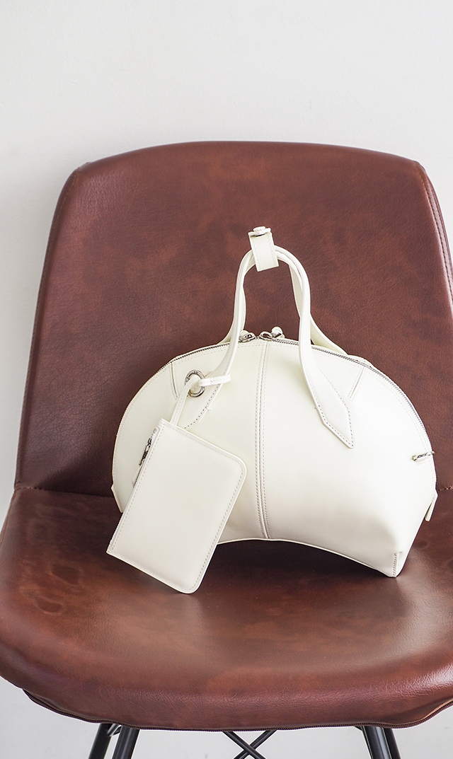 インポートボクギ曲線美ハンドバッグ黒白