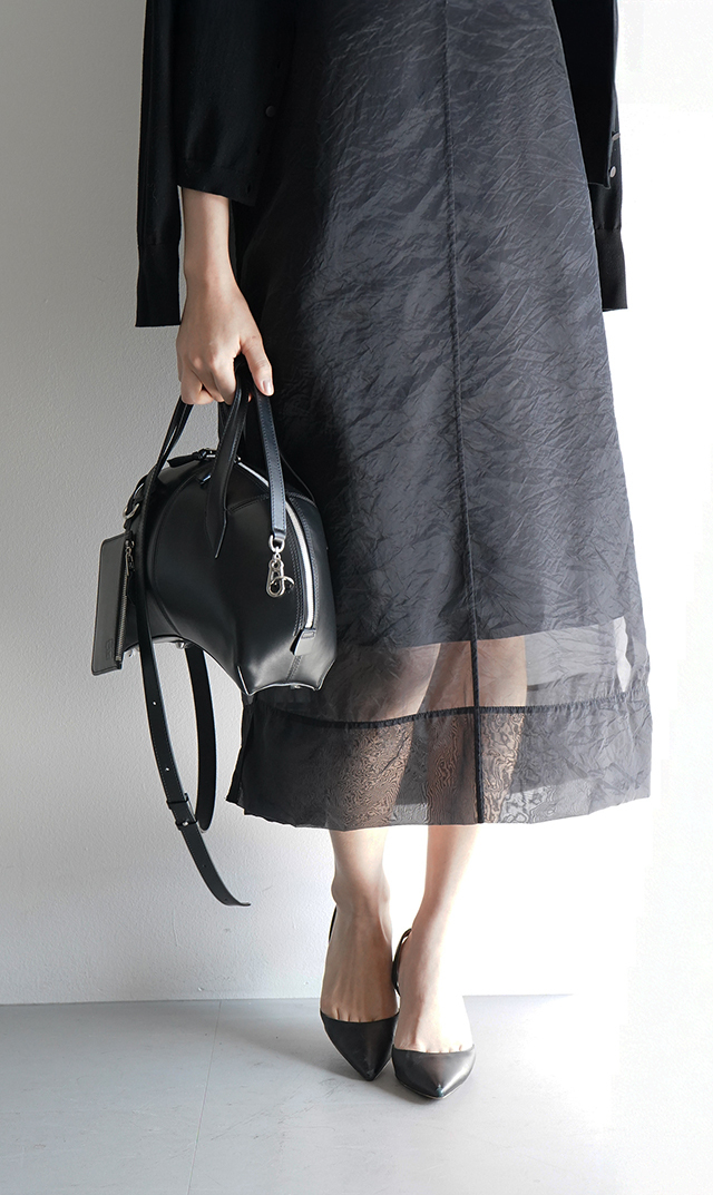 インポートボクギ曲線美ハンドバッグ黒白