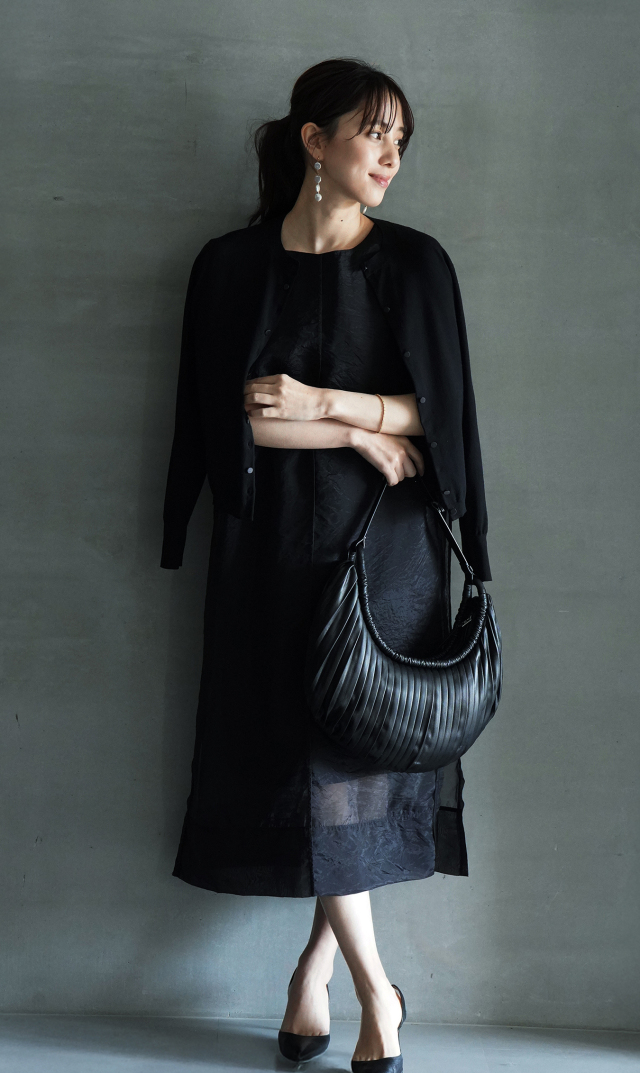 インポートプリーツディテールショルダーバッグ黒