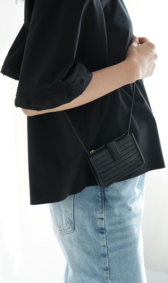 インポート羊革・牛革ウォレットバッグ黒