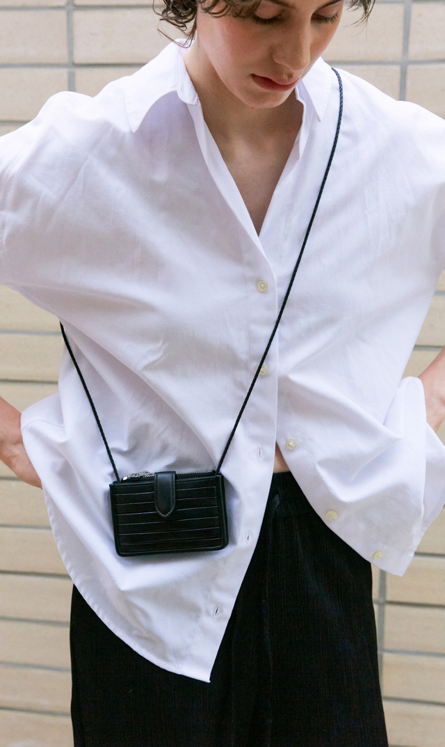 インポート羊革・牛革ウォレットバッグ黒