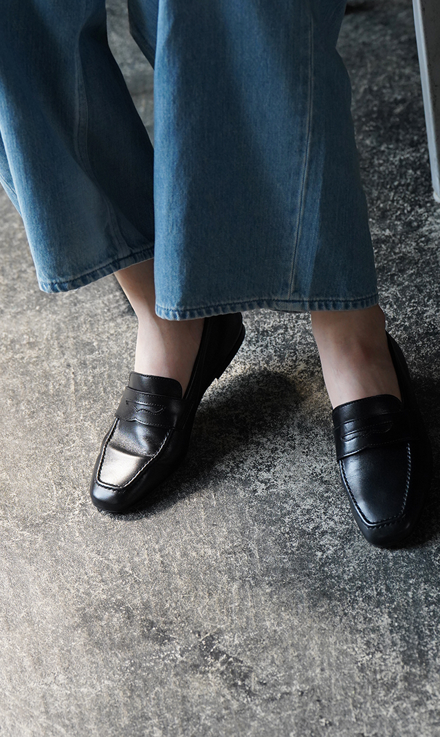 コルソローマから、定番的なデザインが使いやすい“スクエアトゥ