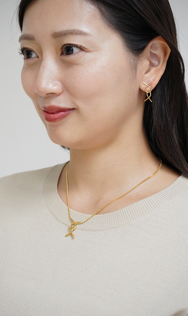 ネックレス銀金