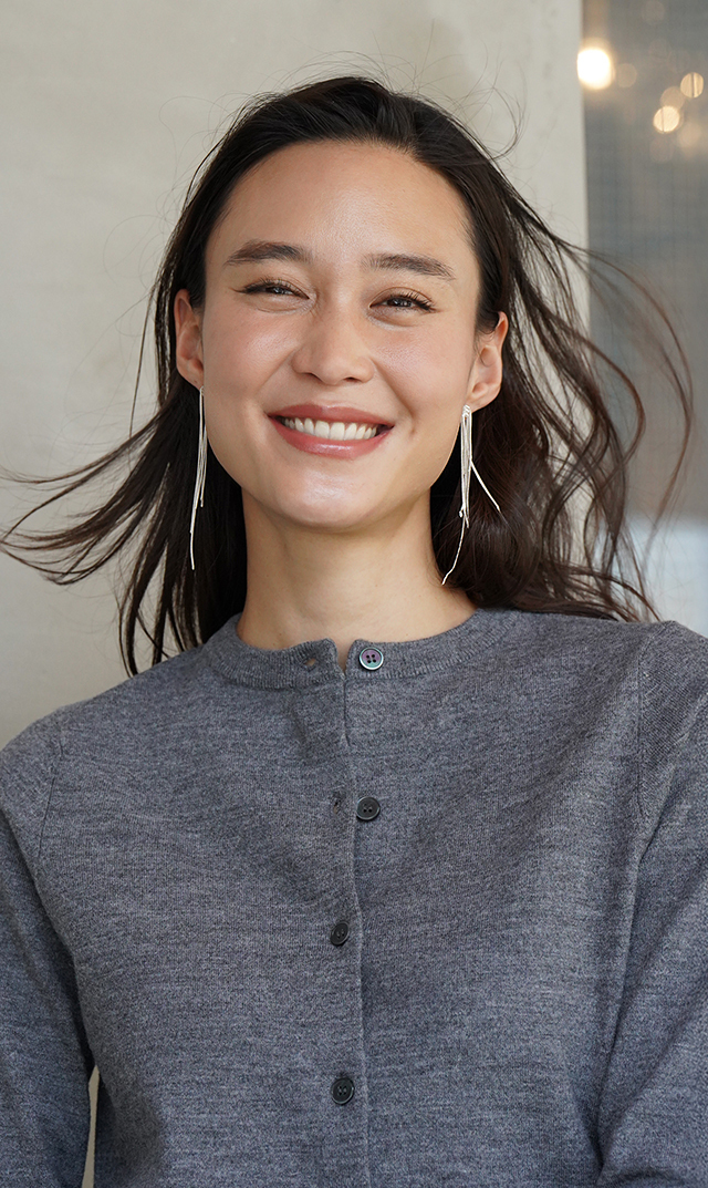 チェーンピアス銀金