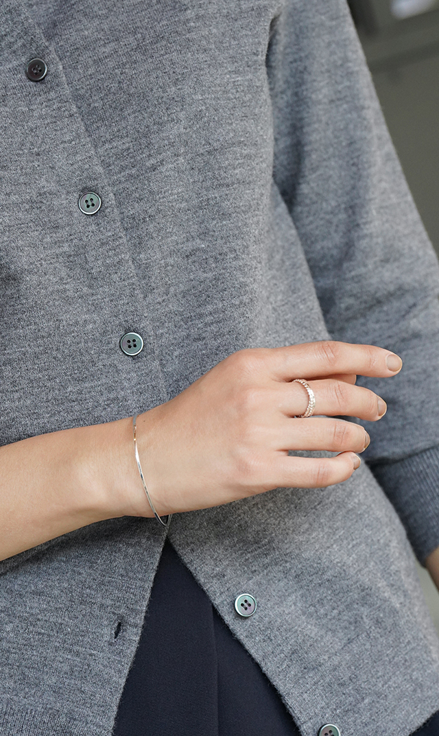 ３連リング銀金