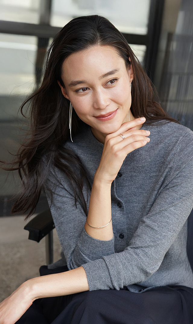 ３連リング銀金