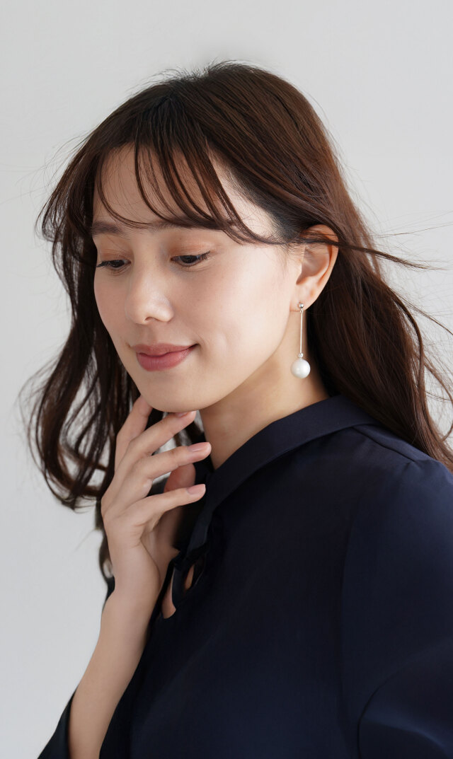 ファンエンパイヤ南洋アップライトピアス