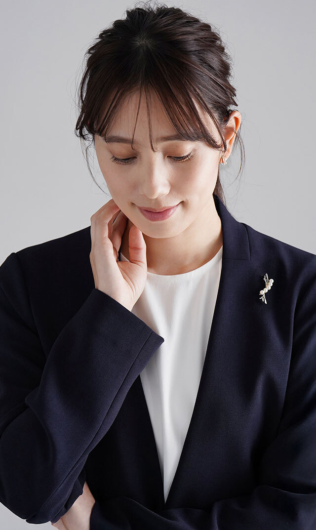 ファンエンパイヤパールベリーブローチ