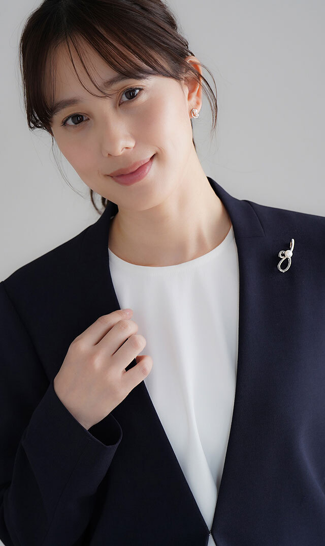 ファンエンパイヤ１粒パールノットブローチ