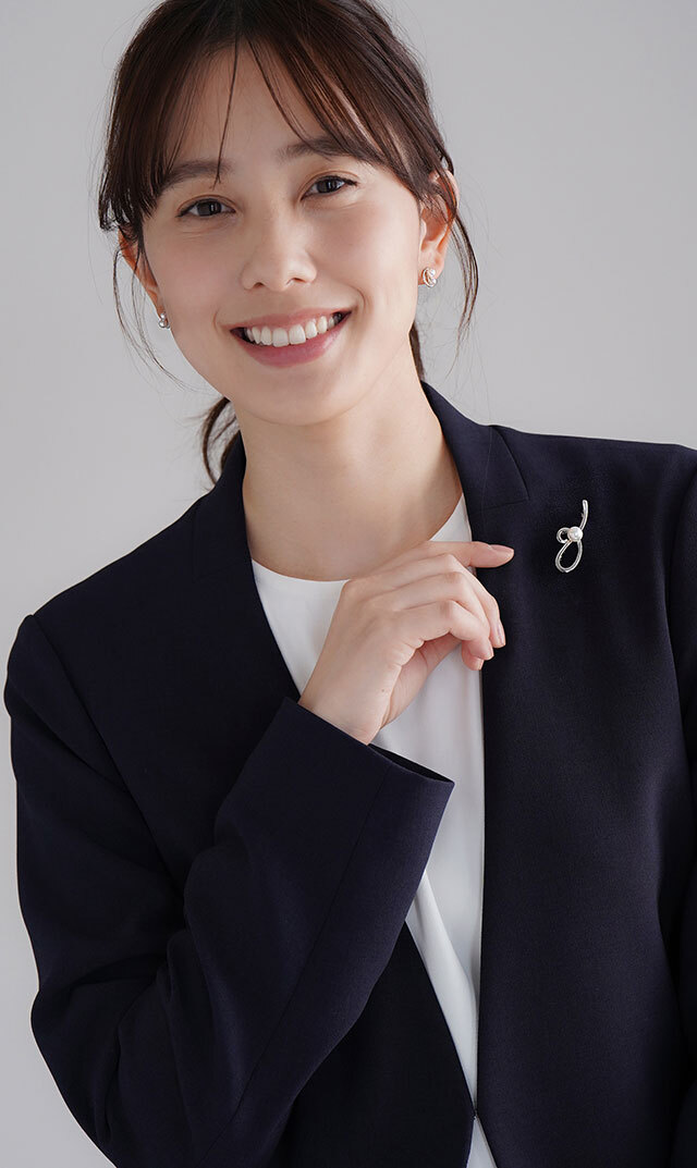 ファンエンパイヤ１粒パールノットブローチ