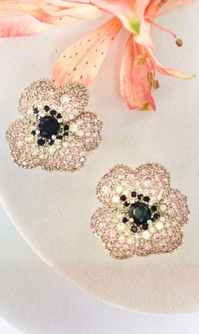 [期間限定販売]【ハニービジュー(THE HANY Bijoux)】ポピーピアス・イヤリング（ イエローシルバー/ ピンクシルバー）